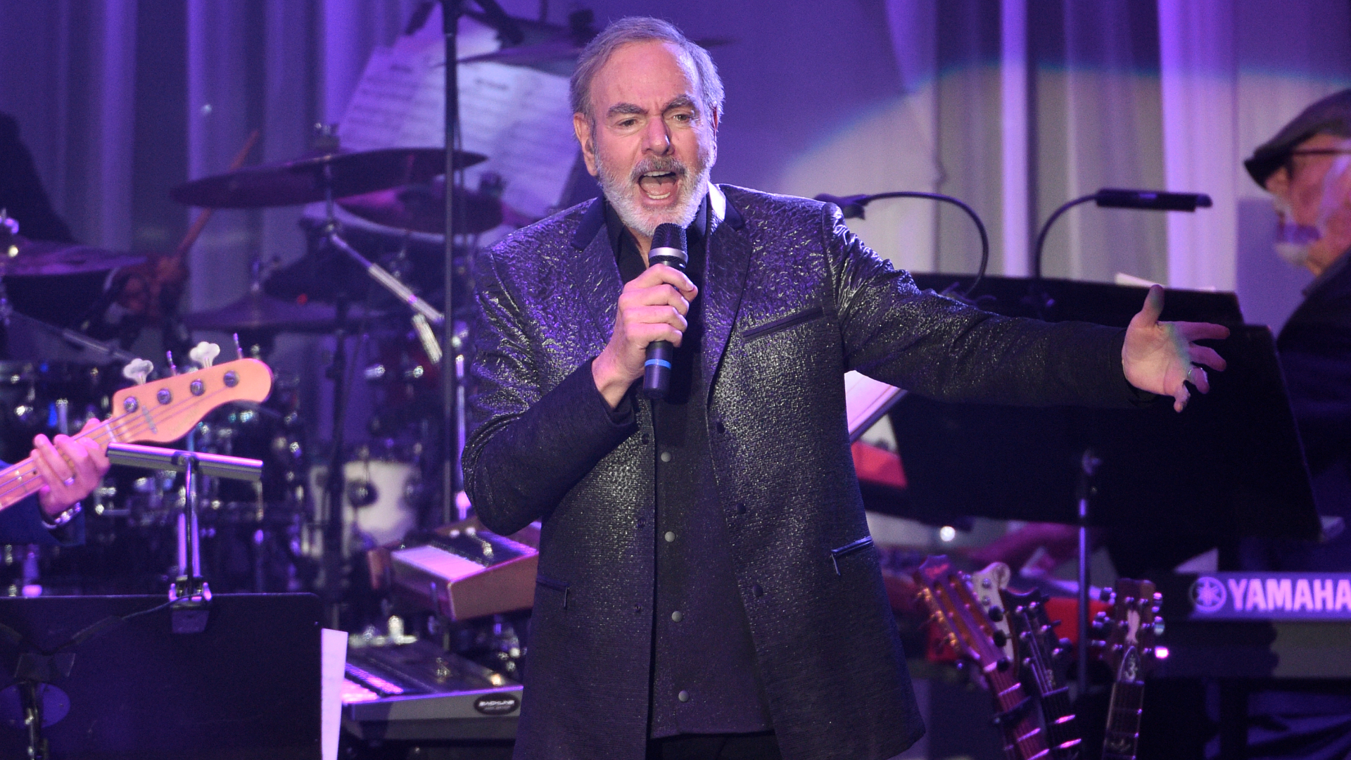 Neil Diamond opens up about accepting his Parkinson's diagnosis