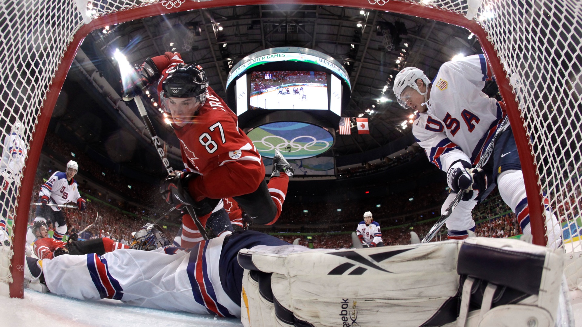 T.J. Oshie leads USA to thrilling shootout win over Russia