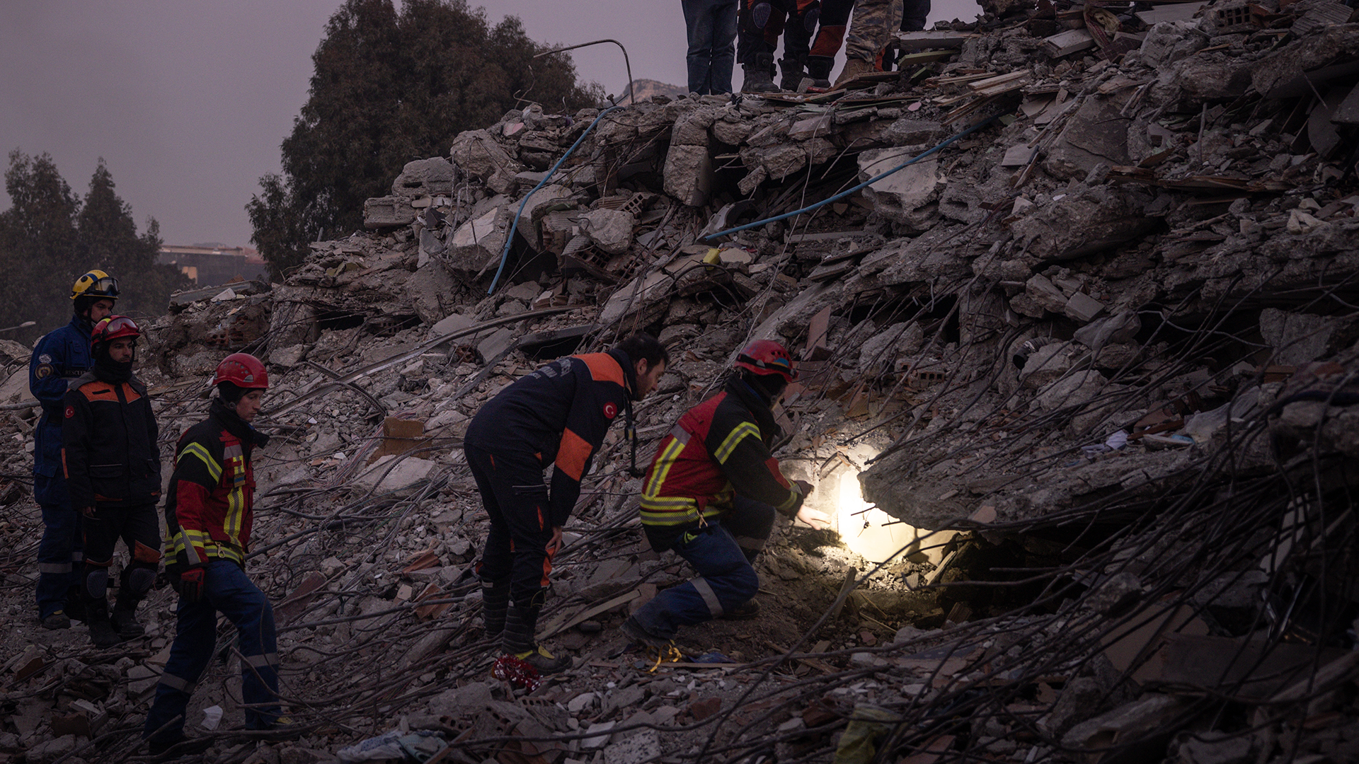 Turkey finds 9 more survivors as further rescue hopes fade