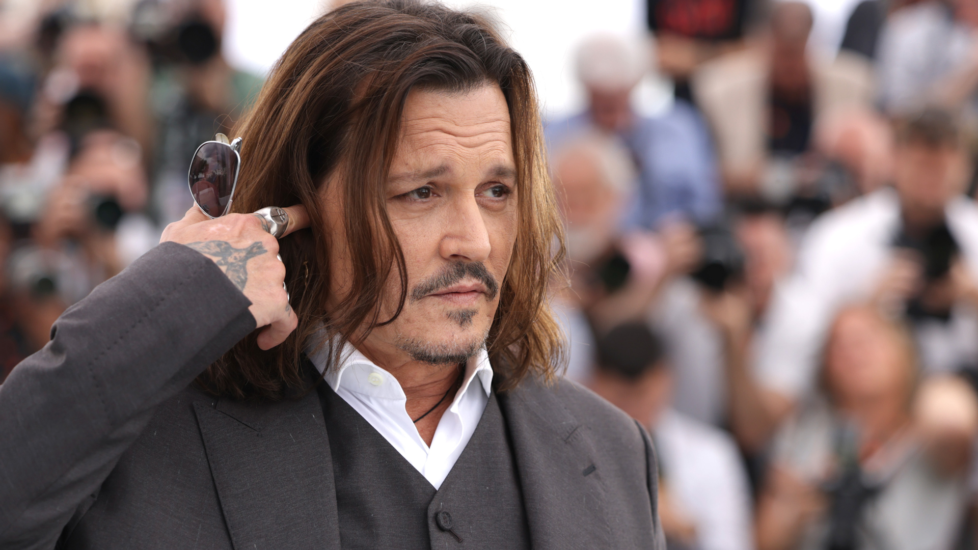 Johnny Depp Is Center Of Attention As Cannes Film Festival Kicks Off ...