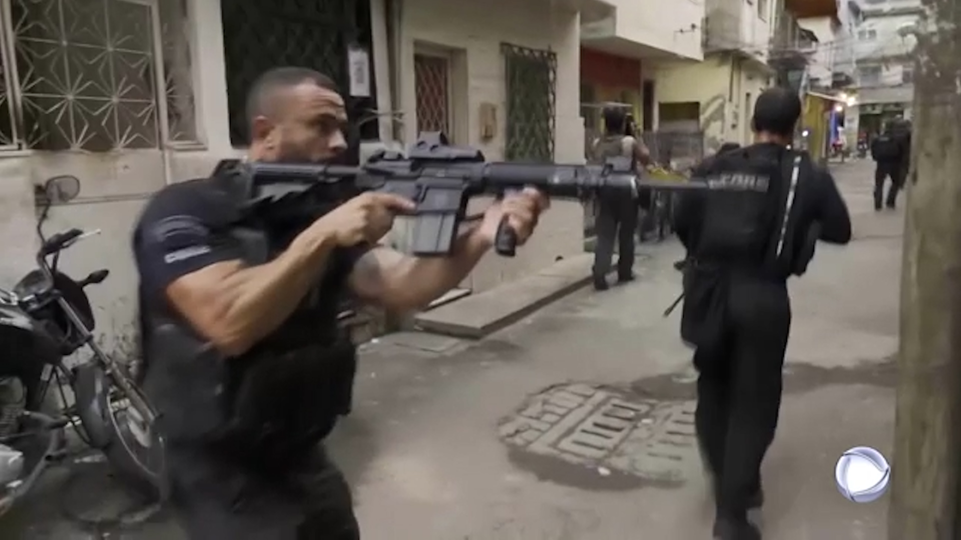 Federal Police Seize 47 Rifles, Ammunition in Rio de Janeiro