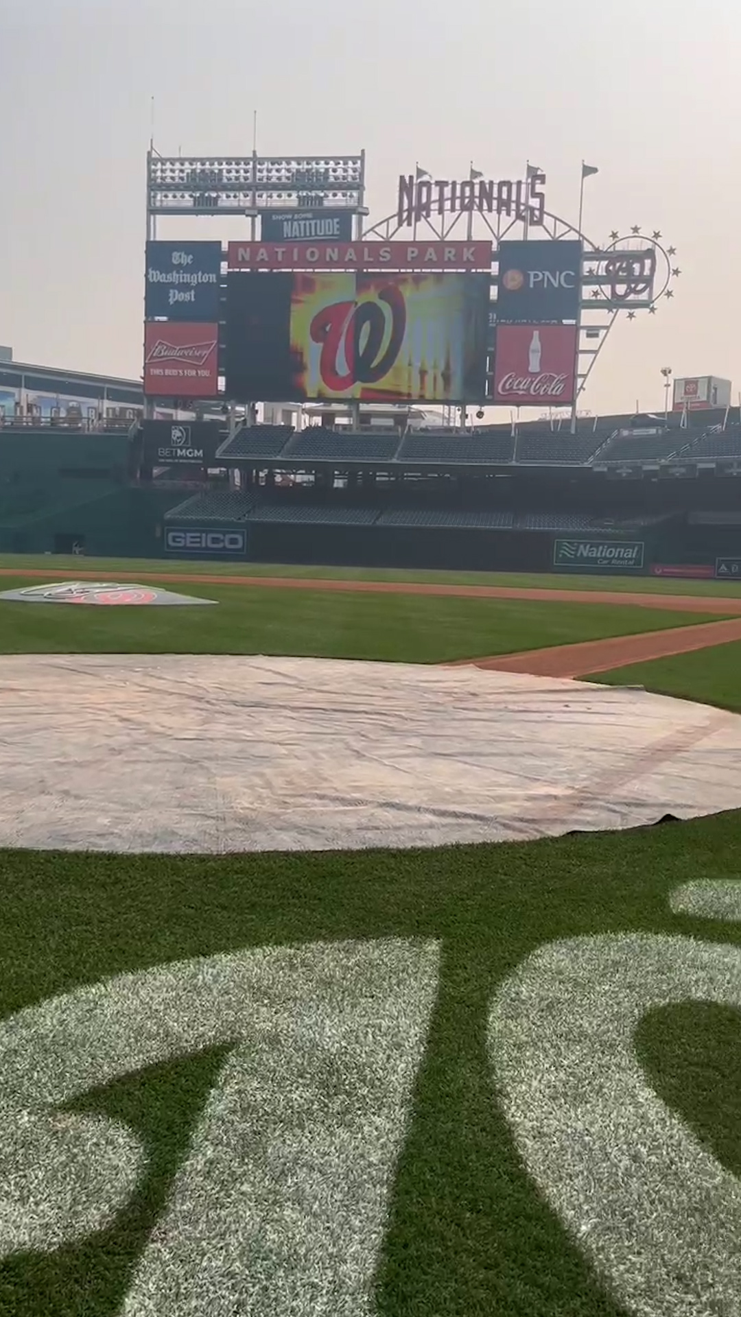 MLB postpones Nationals-Diamondbacks game because of smoke