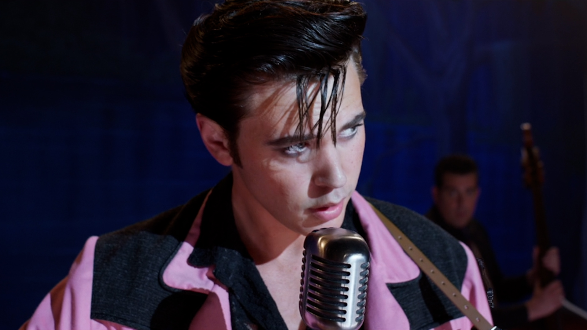 Review: Baz Luhrmann's ELVIS Rings Incredibly Hollow