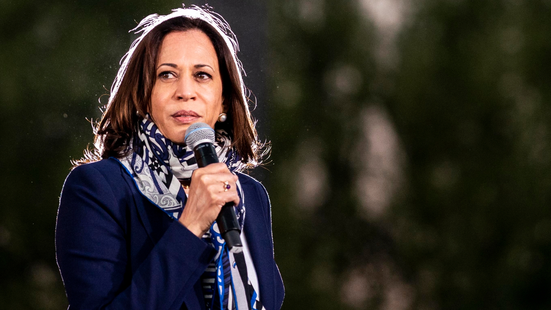 Kamala Harris Knows Things No Vice President Has Ever Known The Washington Post