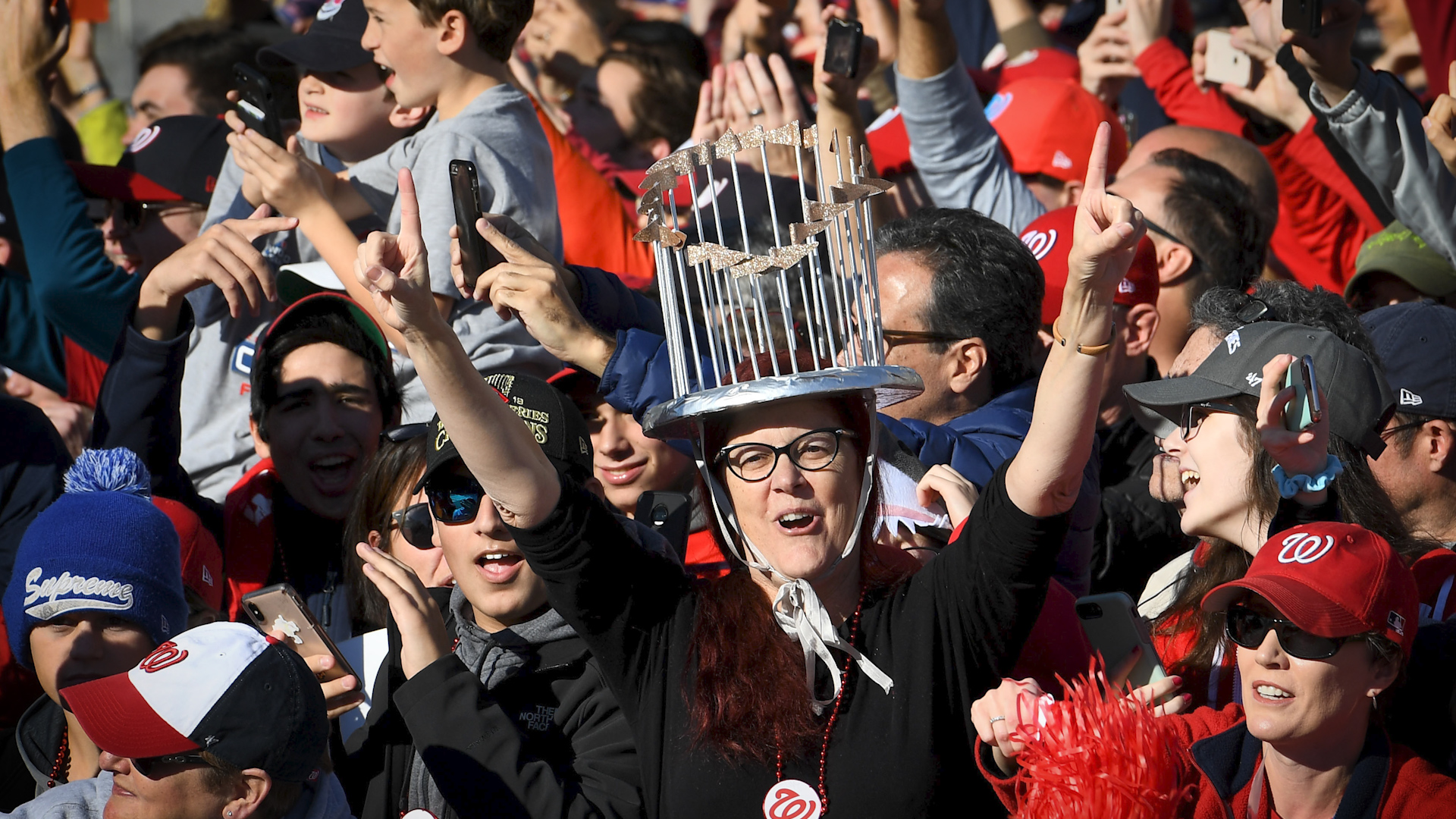 Washington Fans—Old and New—Gather on the Nationals' Stage - WSJ
