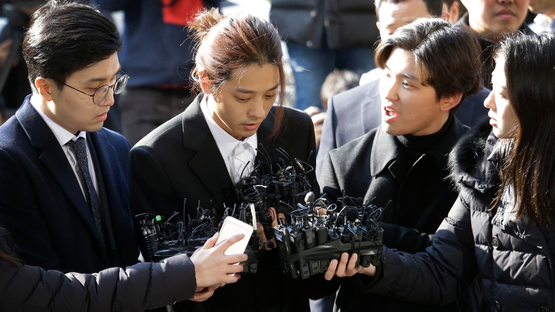 Two K-pop stars sentenced to prison for gang raping unconscious women - The  Washington Post