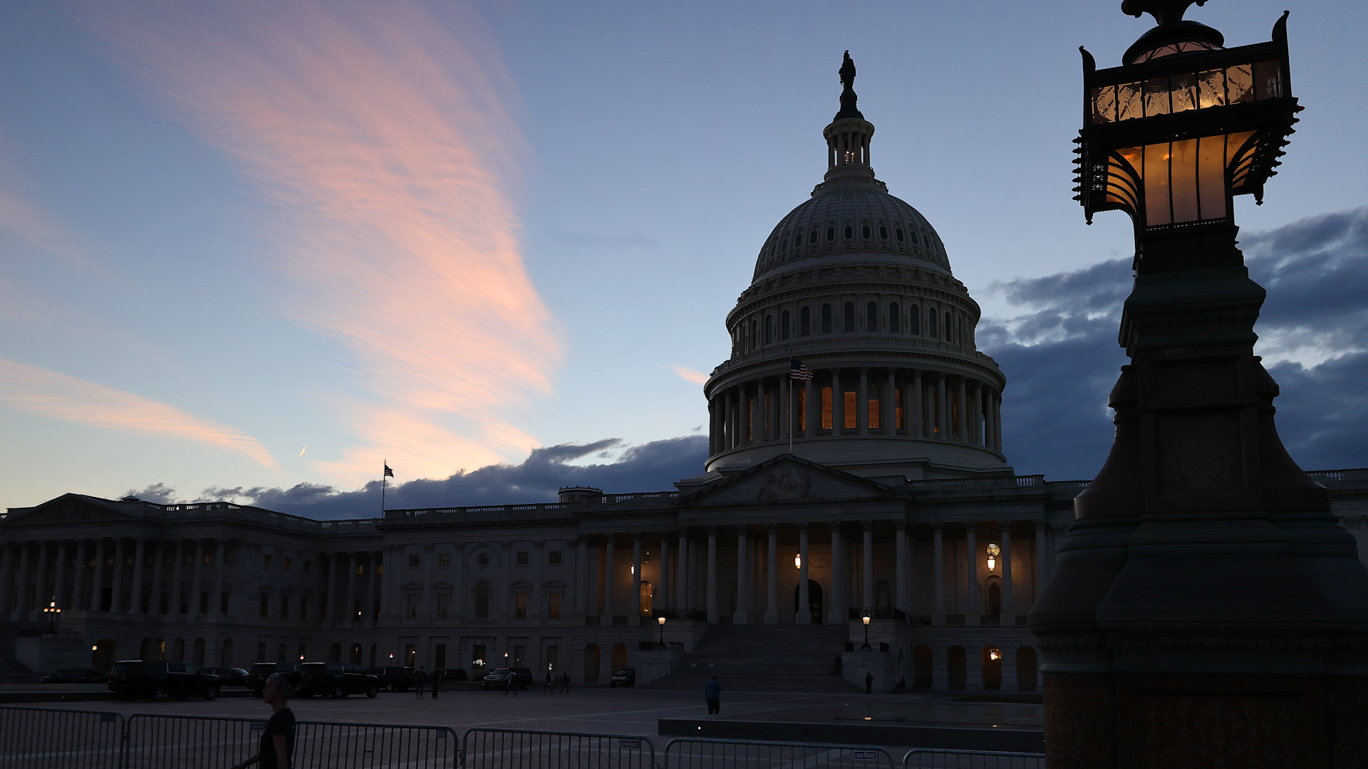 house passes bill to prevent government shutdown