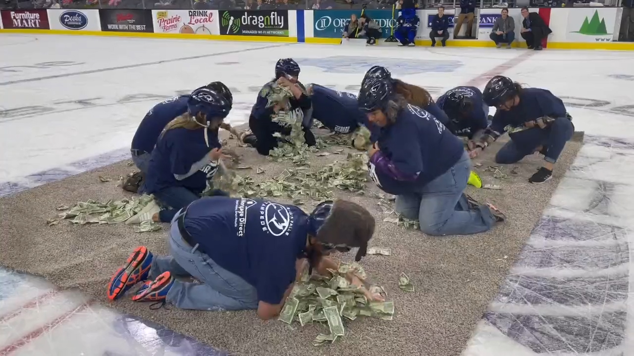 South Dakota hockey team causes controversy with 'Dash for Cash' game for  teachers - The Washington Post
