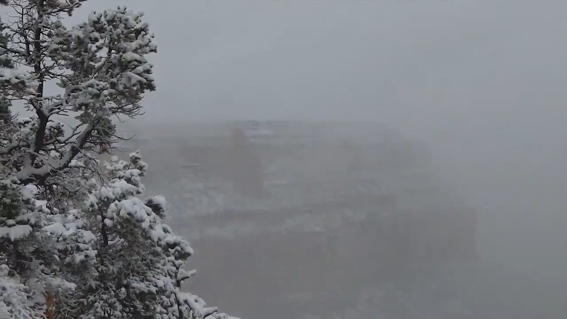 Big California storm to whip up travel trouble in the central U.S. this weekend