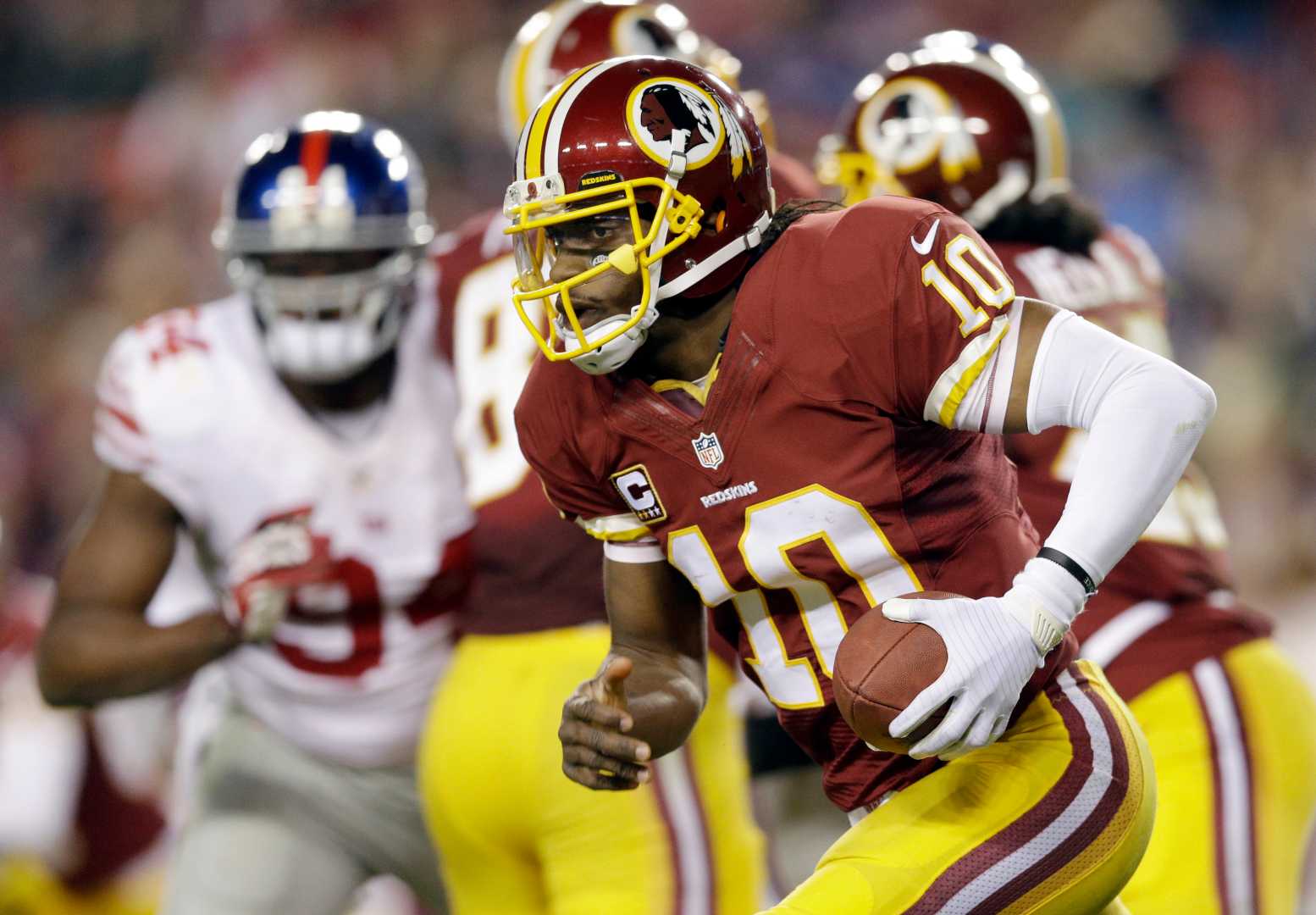 Goff Consecutive Games With A Td Pass Love's Late Touchdown Run