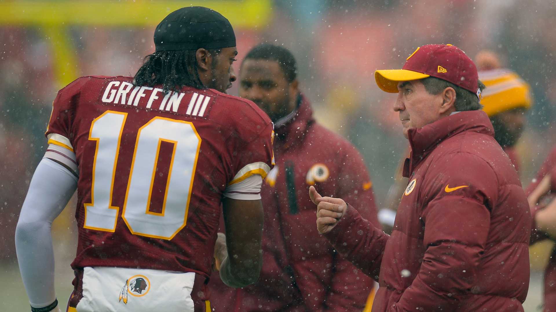 Robert Griffin III's lies, Mike Shanahan's poor management doom Redskins in  playoffs