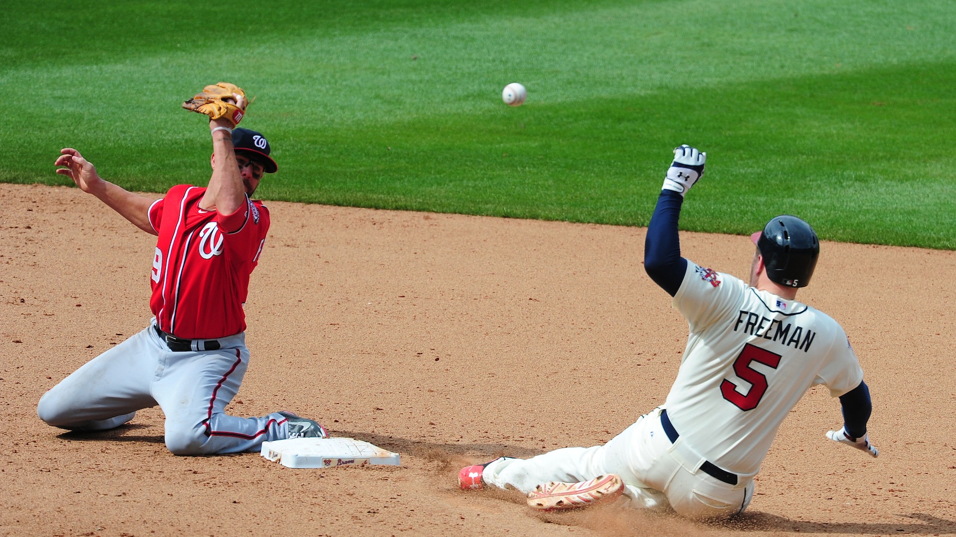 Nationals Manager Matt Williams Benches Bryce Harper For 'Lack Of Hustle' ( GIF) 