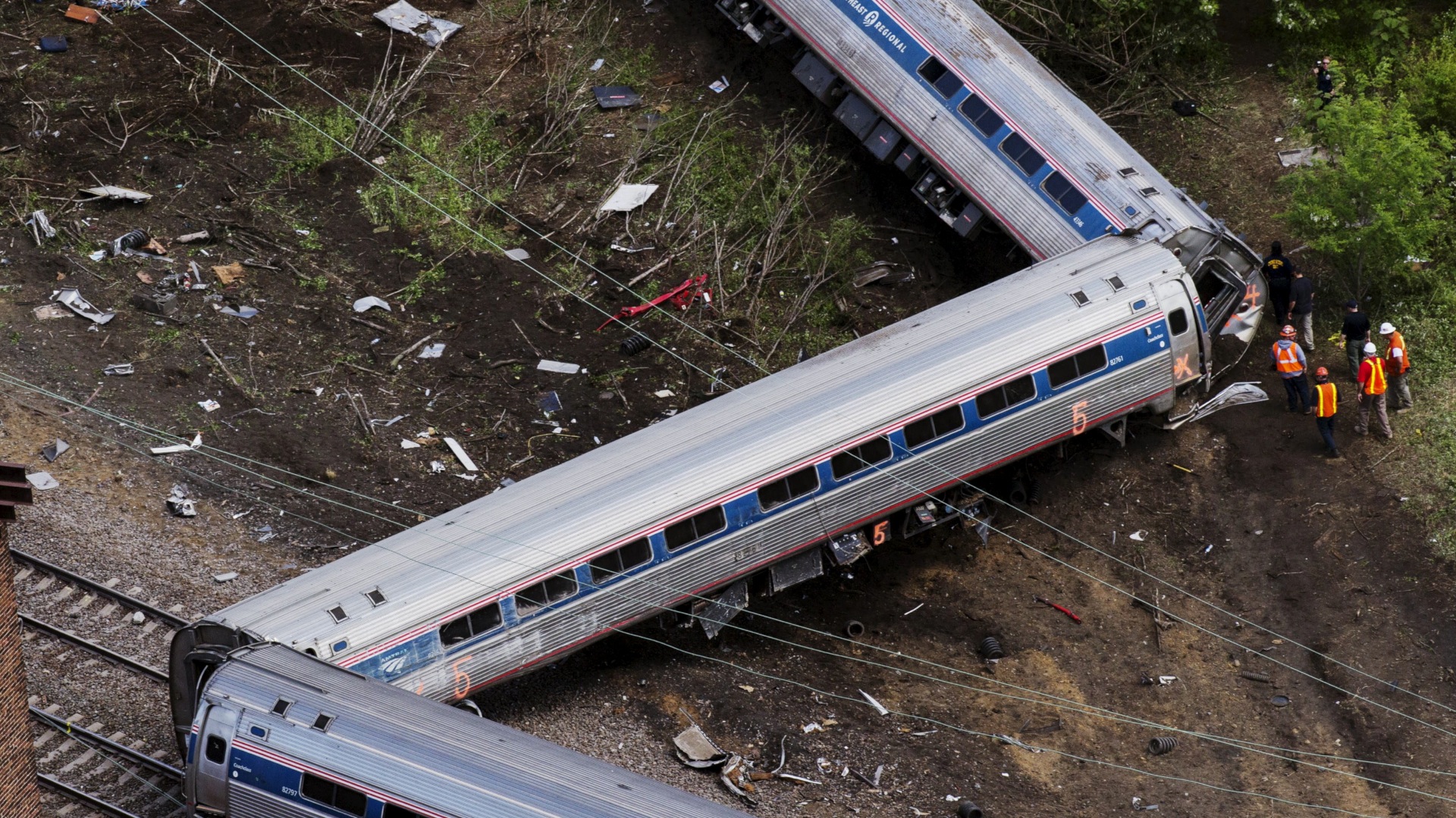 Deadline for train safety technology undercut by industry lobbying