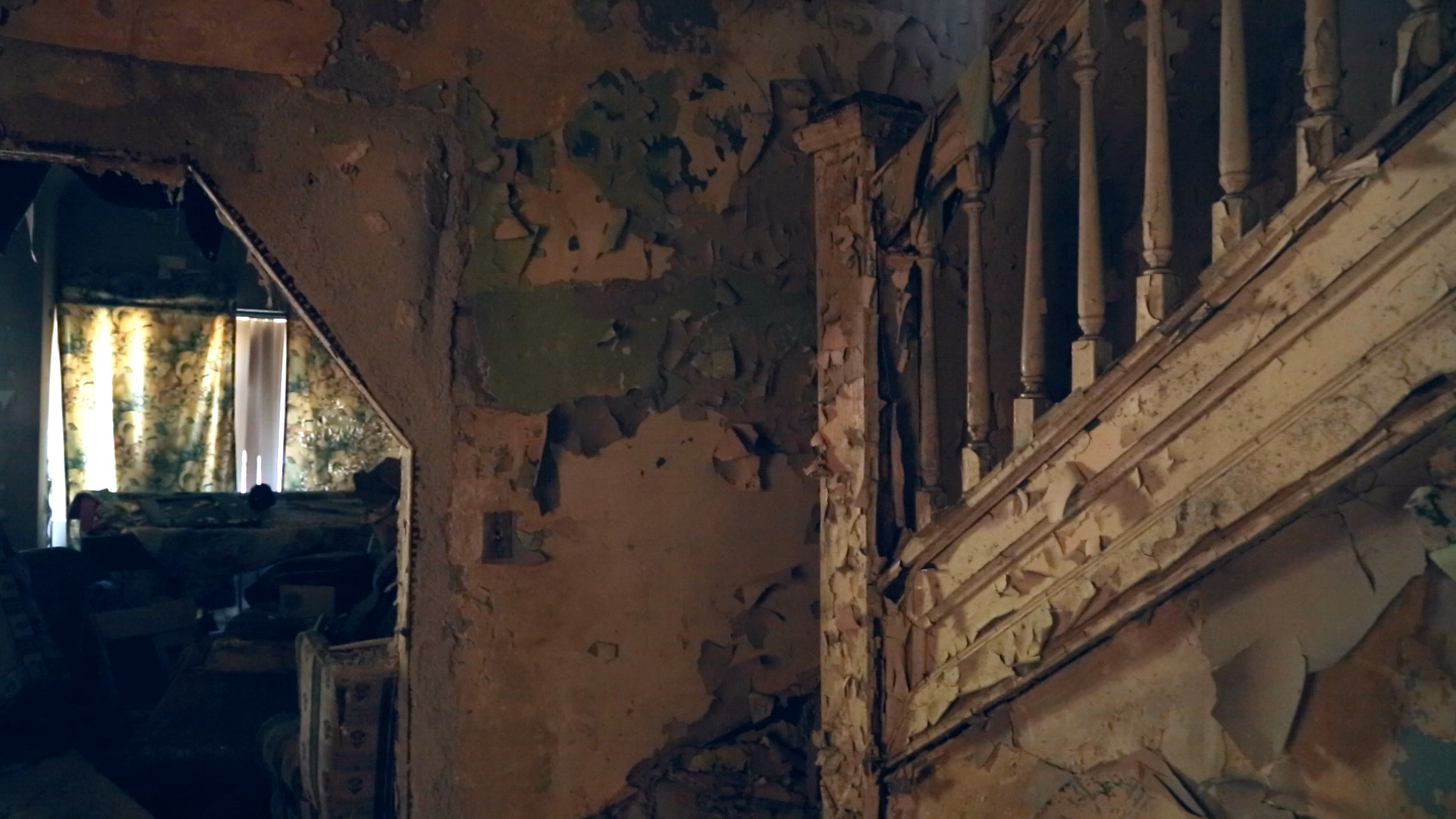 Inside Abandoned Mansions Detroit Inside An Abandoned Apartment