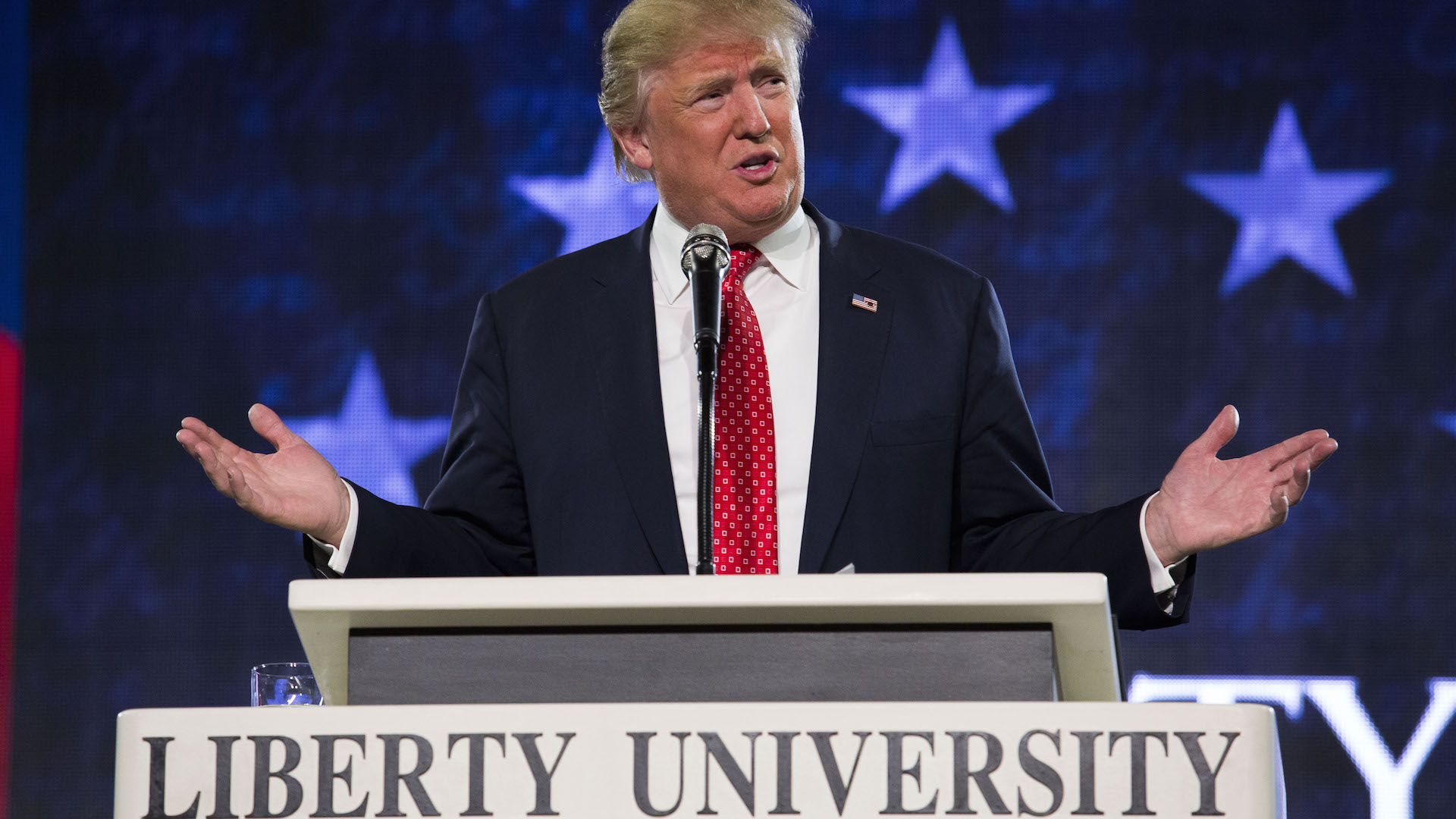 Evangelical leader Jerry Falwell Jr. endorses Trump